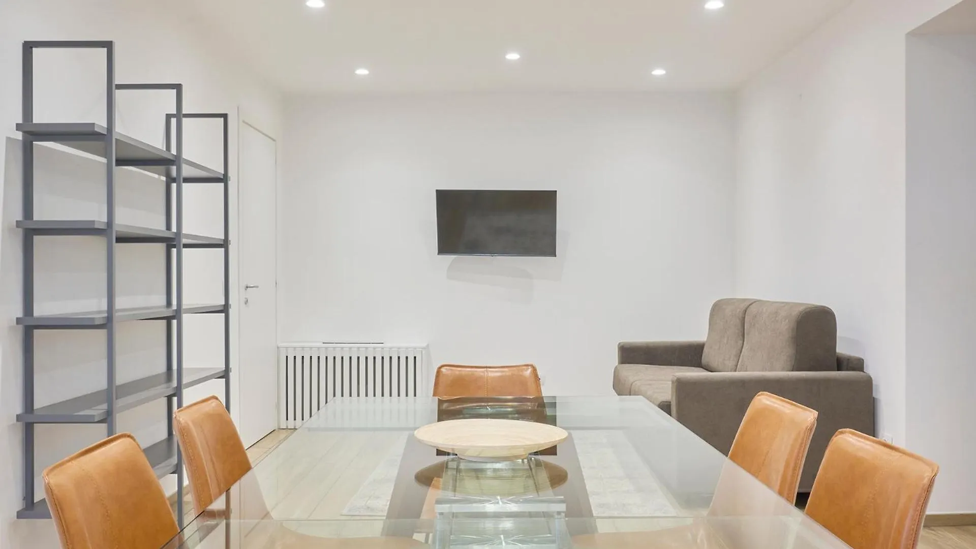 Apartamento Milan Retreats Duomo 0*,  Italia