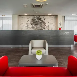 호텔 Fasthotel Linate, 세그라테